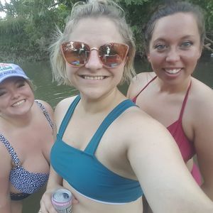 Meet your Posher, Pari